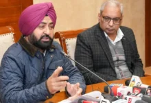 Photo of मोहाली में ‘नेक्स्ट जेनरेशन रोड रेनोवेशन प्रोग्राम’ की शुरु, 80 किमी. सड़क नेटवर्क को किया जाएगा कवर