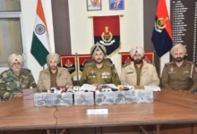 Photo of सरहद पार से अवैध हथियारों के मॉड्यूल से जुड़े दो व्यक्ति गिरफ्तार, छह आधुनिक हथियार बरामद