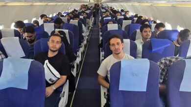 Photo of ईरान में फंसे 2000 कश्मीरी छात्रों की सुरक्षित निकासी की मांग, सरकार से त्वरित हस्तक्षेप की अपील