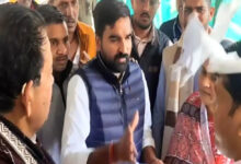 Photo of जोधपुर में अभिमन्यु पूनिया का हंगामा : मनरेगा ज्ञापन फाड़कर हवा में उछाला, प्रशासन पर नाराजगी जताई