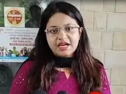 Photo of नशीला पदार्थ खिला कर बनाया बंधक, बर्खास्त IAS ने नौकर पर लगाए गंभीर आरोप