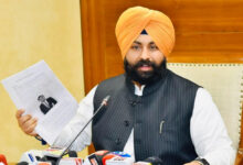 Photo of पंजाब के सरकारी स्कूलों के 305 छात्रों ने JEE मेन 2026 पास किया, सफलता में 63% की रिकॉर्ड बढ़त