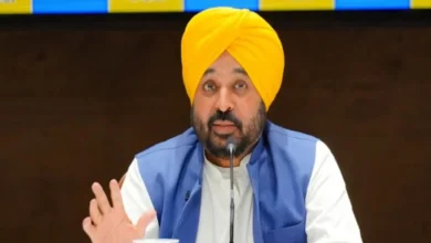 Photo of पंजाब सरकार किफायती दरों पर पशुधन स्वास्थ्य सेवाएं उपलब्ध कराने के लिए वैटरनरी पॉलीक्लीनिक में खोलेगी ‘ब्लू क्रास’ स्टोर