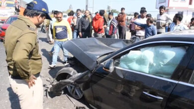 Photo of मध्य प्रदेश के रीवा में भीषण सड़क हादसा: तेज रफ्तार ऑडी ने बाप-बेटे समेत 3 लोगों को कुचला, तीनों की मौत