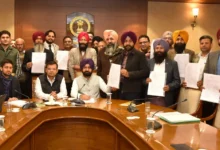 Photo of राजस्व मंत्री हरदीप सिंह मुंडियां ने नायब तहसीलदार के रूप में पदोन्नत हुए 16 अधिकारियों को सौंपे पदोन्नति पत्र