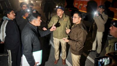 Photo of AI Summit Case : आरोपियों की गिरफ्तारी मामले में दिल्ली-हिमाचल पुलिस आमने-सामने, रातभर चला हंगामा