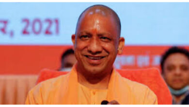 Photo of योगी सरकार ने दी खुशखबरी : कर्मचारियों का वेतन पहले, 2-4 मार्च होली की छुट्टी