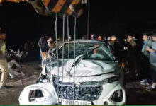 Photo of मथुरा में दर्दनाक हादसा, शादी में जा रहे चार युवकों की कार नहर में गिरी, मौके पर मौत