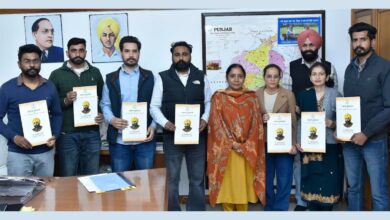 Photo of सामाजिक सुरक्षा विभाग के 8 नव-नियुक्त क्लर्कों को डॉ. बलजीत कौर ने सौंपे नियुक्ति पत्र