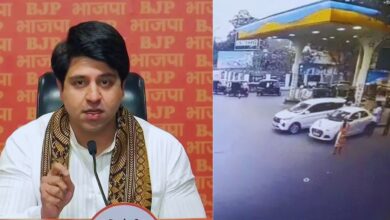 Photo of भाजपा नेता की शहजाद पूनावाला की मां को कार ने मारी टक्कर, अस्पताल में भर्ती