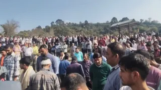 Photo of भाई को सेहरा पहनाकर बहन ने दी अंतिम विदाई, गले लगाकर बोली- भैया….