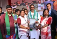 Photo of असम के तिनसुकिया में आयोजित 21वीं आदिवासी महासभा-2026 में शामिल हुए मुख्यमंत्री हेमंत सोरेन