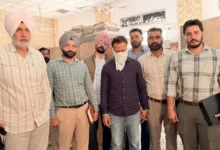 Photo of विजिलेंस ब्यूरो का एक्शन जारी, पटवारी को 10,000 रुपये रिश्वत लेते रंगे हाथों किया गिरफ्तार