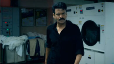 Photo of घूसखोर पंडित’ विवाद : SC ने निर्माता को लगाई फटकार, नाम बदलने पर नेटफ्लिक्स तैयार