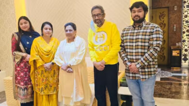 Photo of मायावती के अकेले विधायक उमाशंकर सिंह के घर इनकम का छापा, BSP नेता के आवास पर मचा हड़कंप
