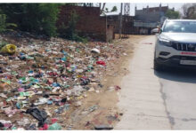 Photo of सीकर में मंत्री मदन दिलावर का औचक निरीक्षण, गंदगी पर सख्त रुख- अधिकारियों की लगाई क्लास