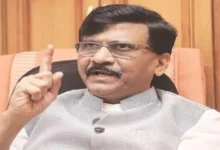 Photo of एकनाथ शिंदे के दिल्ली दौरे पर संजय राउत का तीखा हमला: ‘शिवसेना और अजित पवार की NCP एक ही जैसी