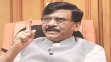 Photo of एकनाथ शिंदे के दिल्ली दौरे पर संजय राउत का तीखा हमला: ‘शिवसेना और अजित पवार की NCP एक ही जैसी