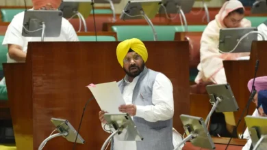 Photo of लोक निर्माण विभाग द्वारा टेंडर प्रक्रिया से 1464 रुपये की बचत, 21 टोल बंद, 45,000 किमी. सड़कों का निर्माण जारी