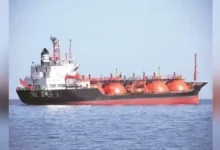 Photo of पश्चिम एशिया तनाव के बीच भारत की ऊर्जा आपूर्ति मजबूत, होर्मुज के रास्ते भारत पहुंचा एक और जहाज