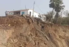 Photo of बीरभूम में खदान हादसा: भूस्खलन से 3 मजदूरों की मौत, कई घायल, अवैध खनन को लेकर सियासत तेज