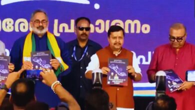 Photo of बीजेपी का बड़ा वादा, केरल में AIIMS, हाई-स्पीड रेलवे और मुफ्त पानी की योजना का ऐलान, डिटेल में पढ़ें