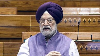 Photo of LPG संकट पर सरकार का जवाब, पेट्रोल-डीजल और LPG पर कोई किल्लत नहीं- हरदीप पुरी