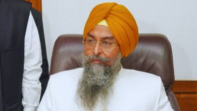 Photo of स्पीकर द्वारा अभिभावकों से अपने बच्चों के मोबाइल फोन उपयोग को सीमित करने की अपील