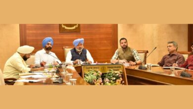 Photo of भगवंत मान सरकार ने व्यापारियों की 1,386 शिकायतों की समीक्षा, P.S.T.C. के माध्यम से समयबद्ध समाधान पर जोर- हरपाल सिंह चीमा