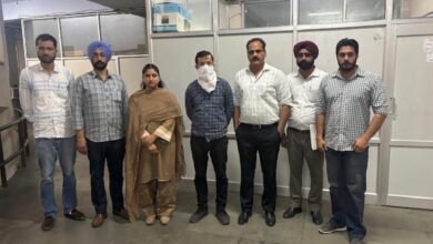 Photo of विजिलेंस ब्यूरो द्वारा 1,00,000 रुपए रिश्वत लेते ड्रग इंस्पेक्टर रंगे हाथों काबू