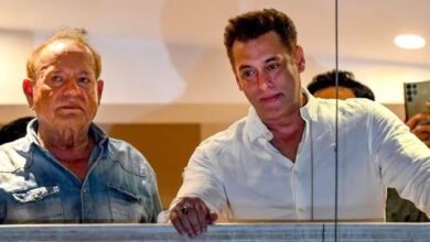 Photo of सलीम खान अस्पताल से हुए डिस्चार्ज, 1 महीने बाद लौटे घर, परिवार ने दिया हौंसला