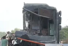 Photo of राजस्थान के हनुमानगढ़ में बस-ट्रक की टक्कर, 5 की मौत, कई घायल