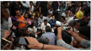 Photo of पालम अग्निकांड में 9 की मौत पर सियासी टकराव, केजरीवाल ने उठाए सिस्टम पर सवाल