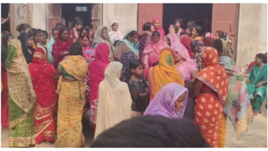 Photo of गुजरात में काम के दौरान मिट्टी धंसने से बिहार के मजदूर की मौत