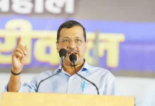 Photo of मोदी जी भ्रष्टाचार खत्म करना है तो गुजरात में अवैध शराब, जमीन सौदों और गिरते पुलों पर एक्शन लेकर दिखाएं- केजरीवाल