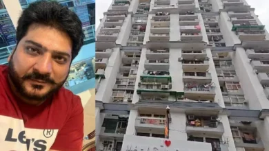 Photo of 13वीं मंजिल से कूदकर युवक ने दी जान, फ्लैट में मिला मां का दो-तीन दिन पुराना शव