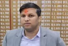 Photo of इराक, ईरान से लौटे लोगों से गाजियाबाद डीएम की अपील, देनी होगी ये जानकारियां, 2 नंबर जारी