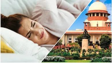 Photo of पीरियड्स लीव वाली याचिका पर SC का सुनवाई से इनकार, कहा – महिलाओं के करियर पर पड़ सकता है असर