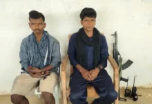 Photo of कांकेर और दंतेवाड़ा में नक्सलियों ने किया आत्मसमर्पण, मुख्यधारा में शामिल हुए 11 कैडर