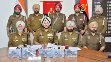 Photo of अमृतसर में सीमा पार से चल रहे हथियार तस्करी के मॉड्यूल का पर्दाफाश, नाबालिग समेत छह व्यक्ति गिरफ्तार