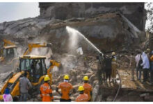 Photo of प्रयागराज के फाफामऊ में कोल्ड स्टोरेज ढहा, अमोनिया गैस रिसाव से 5 मजदूरों की मौत