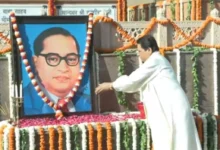 Photo of मायावती ने बाबा साहेब को अर्पित की श्रद्धांजलि, वर्तमान सामाजिक और राजनीतिक व्यवस्था पर उठाए सवाल