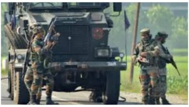 Photo of श्रीनगर में लश्कर मॉड्यूल पर बड़ा एक्शन: J&K पुलिस ने 4 ओवर ग्राउंड वर्कर्स को किया गिरफ्तार, हथियार भी बरामद