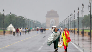 Photo of दिल्ली-NCR में झमाझम बारिश, मौसम हुआ सुहावना और गर्मी से मिली राहत