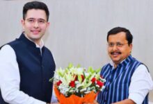 Photo of AAP में बड़ी टूट, सात सांसदों ने छोड़ी पार्टी, राष्ट्रीय अध्यक्ष नितिन नवीन ने कहा- अभी और बहुत कुछ होना बाकी