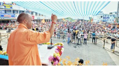 Photo of ‘4 मई को जब परिणाम आएगा, TMC के गुंडे पंचर बनाते दिखाई देंगे’, बंगाल में सीएम योगी की हुंकार  