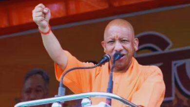 Photo of बंगाल की धरती पर गरजे सीएम योगी आदित्यनाथ, ‘ममता बनर्जी सिंहासन खाली करो, बीजेपी आ रही है’