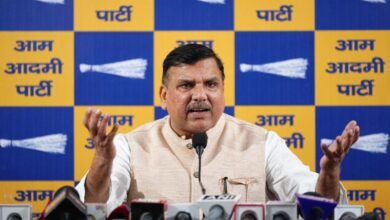 Photo of गुजरात में ‘‘आप’’ से हार के डर से बौखलाई भाजपा तानाशाही पर उतरी, नेताओं-कार्यकर्ताओं की गिरफ्तारी- केजरीवाल