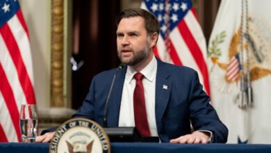 Photo of ईरान वार्ता को लेकर अमेरिकी उपराष्ट्रपति पाकिस्तान रवाना, कूटनीति तेज, ईरान का शामिल होना कंफर्म नहीं