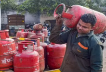 Photo of आज 14.2 किलो घरेलू LPG सिलेंडर की कीमत कितनी है? जानें कमर्शियल गैस के ताज़ा भाव